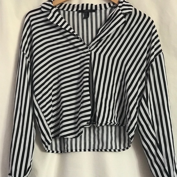 Striped Crop Top - Picture 1 of 5